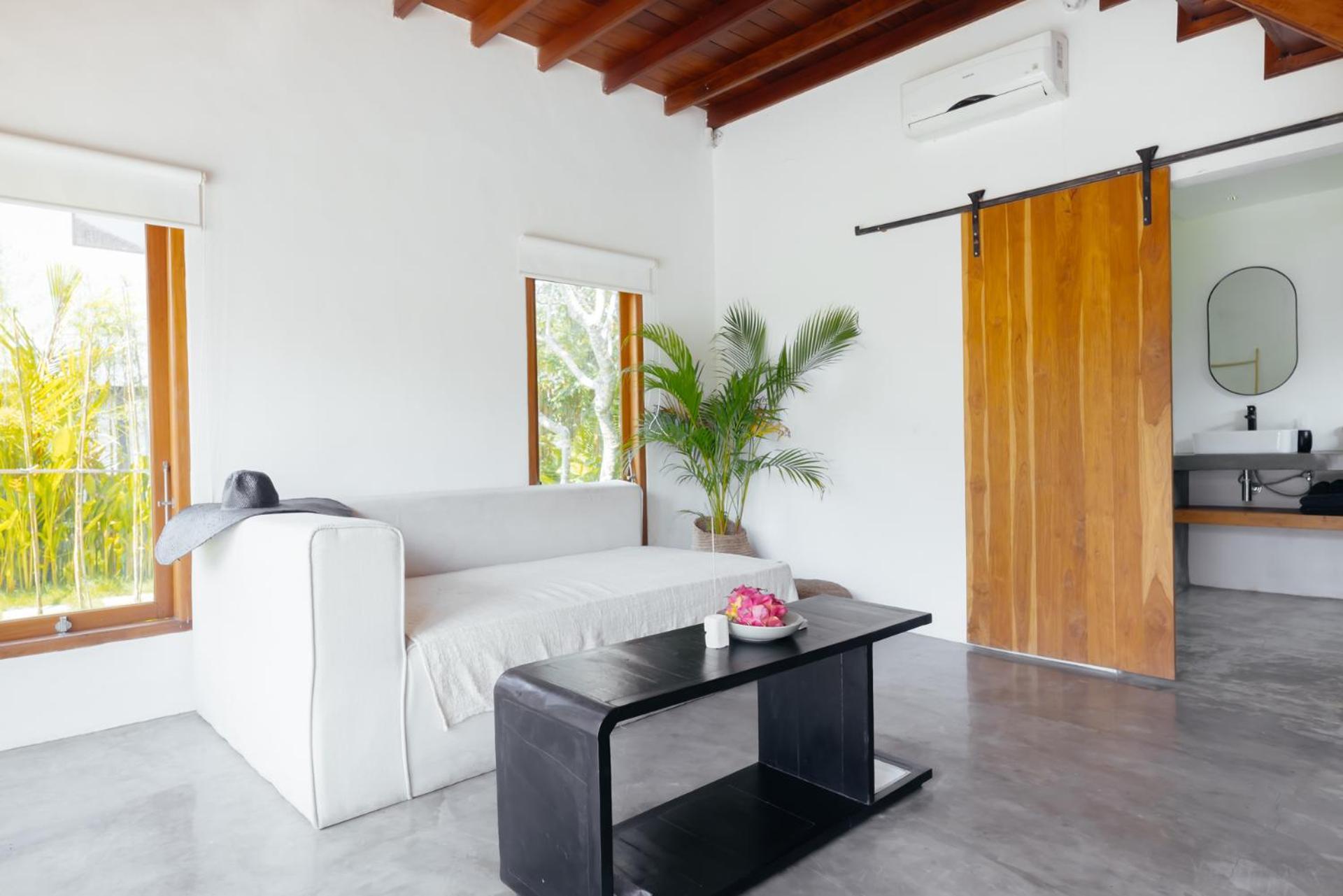 Hola Villas & Lofts Uluwatu Exterior photo