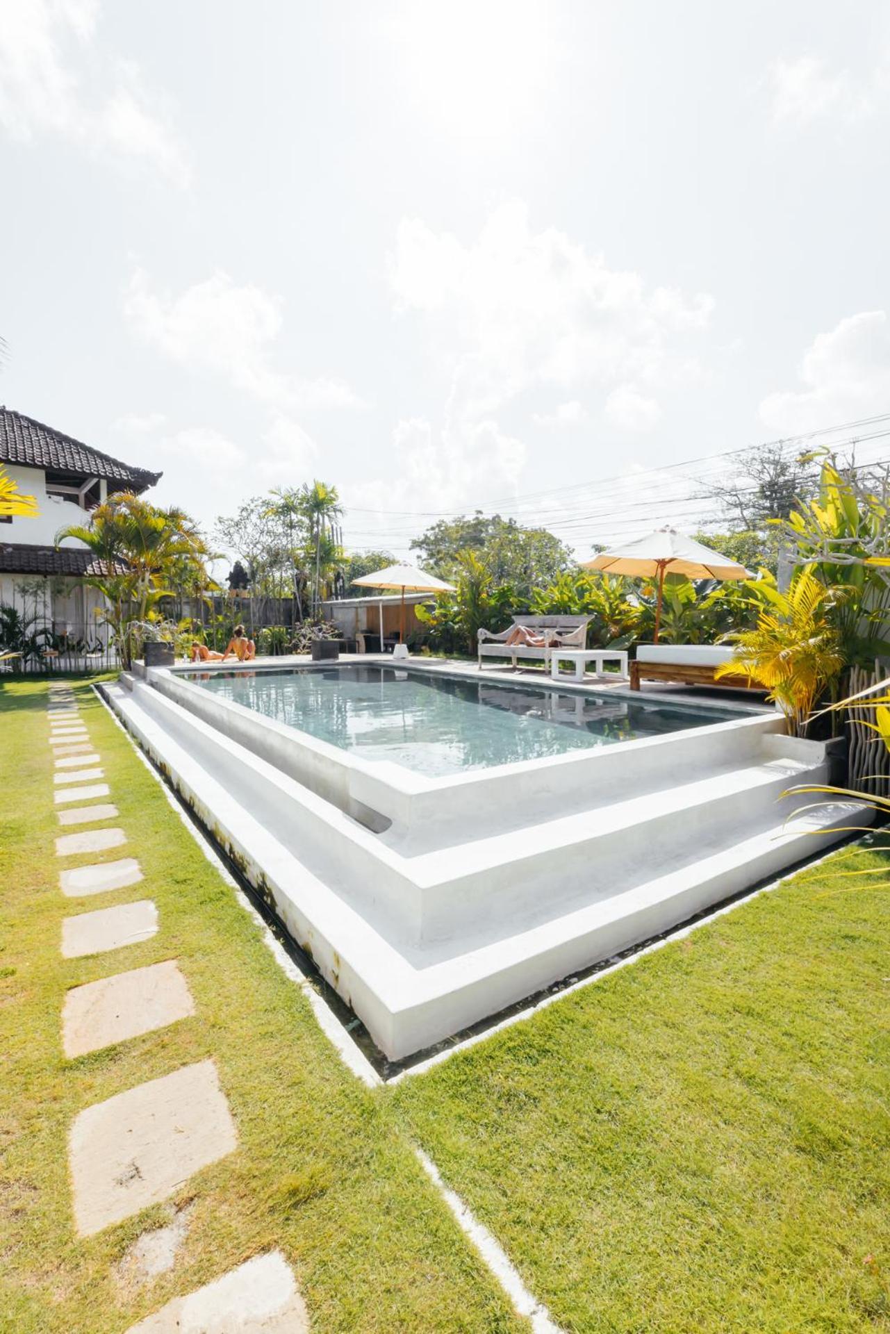 Hola Villas & Lofts Uluwatu Exterior photo